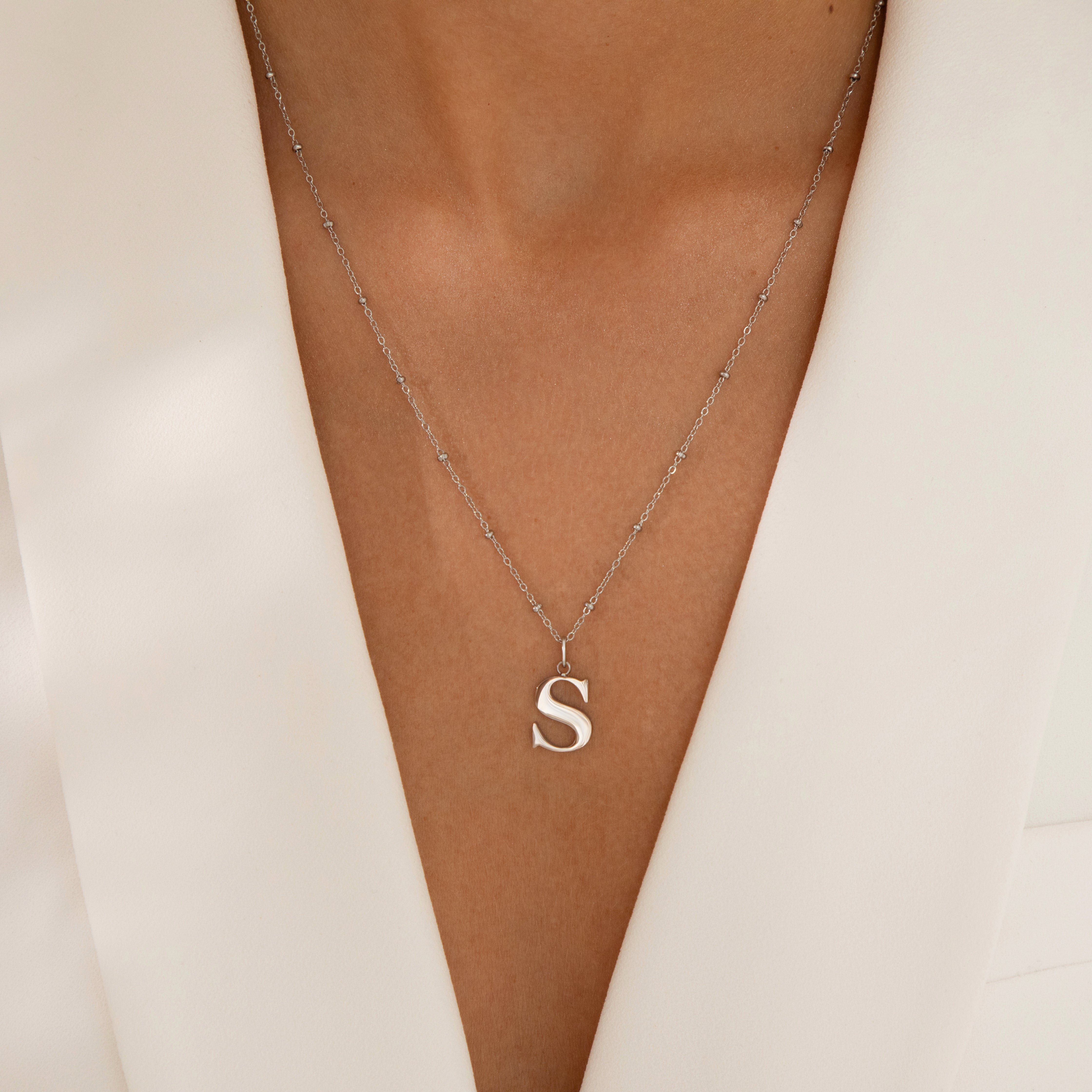 Letter shop s necklace